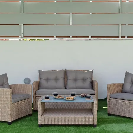 펜션 Peggy's House With Private Garden And Bbq By 8essentially 하니아
