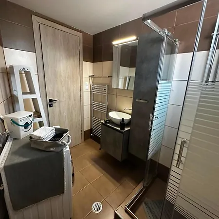 펜션 Peggy's House With Private Garden And Bbq By 8essentially 하니아
