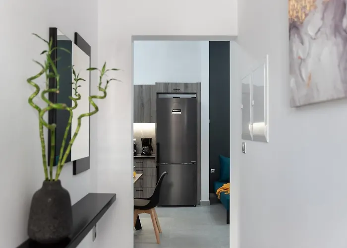 Peggy's House By 8essentially *