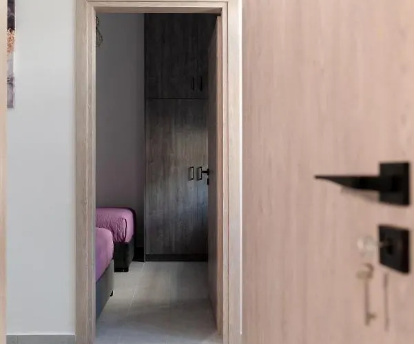 Peggy's House By 8essentially *