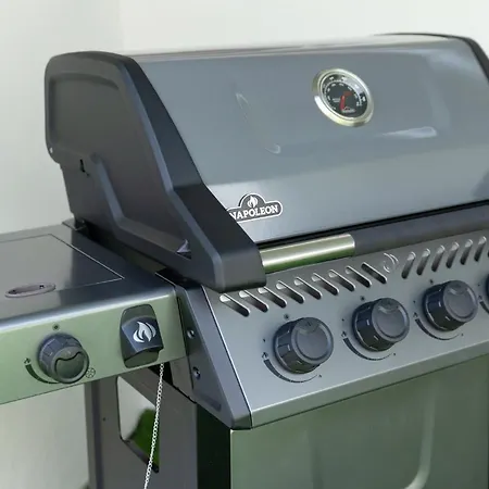 Peggy's House By 8essentially * خانيا